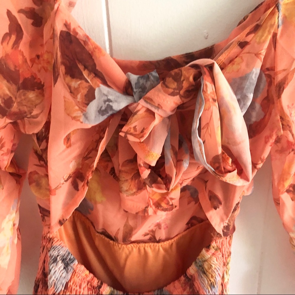 NWT! 70’s smocked mini dress